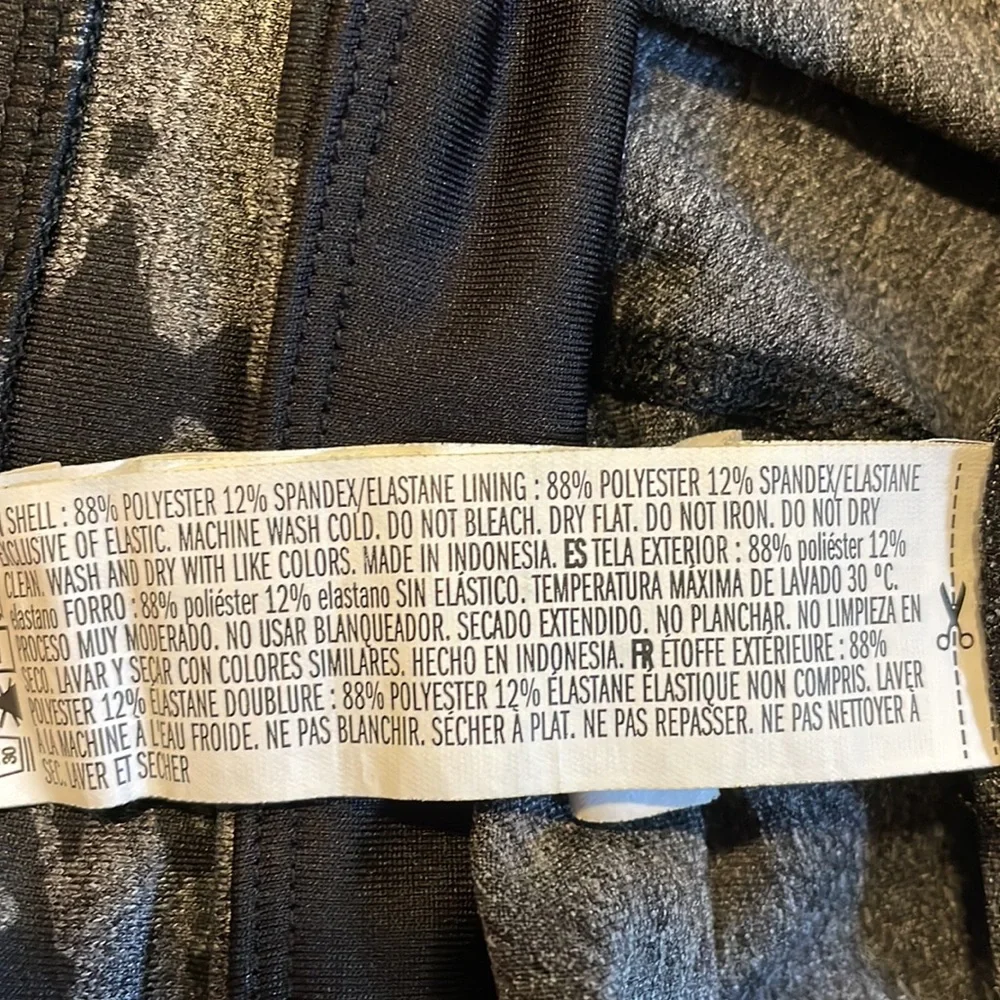 Forever 21 animal print leggings - Picture 4 of 4